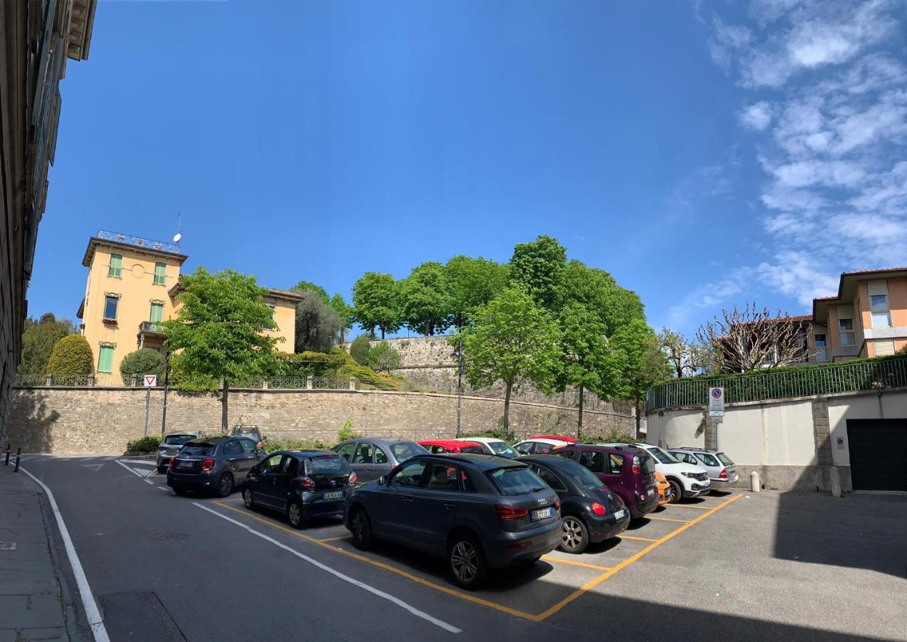Houseberg Apartment Bergamo Bagian luar foto